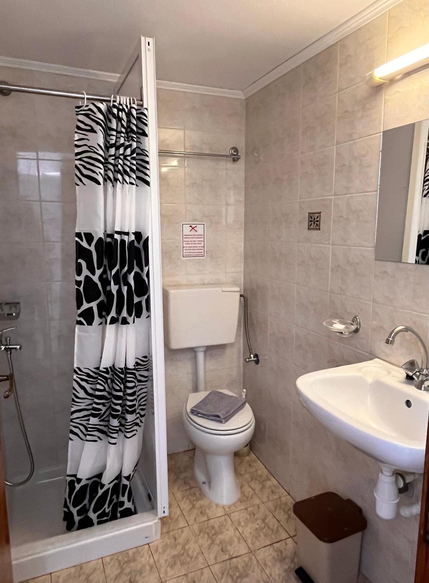Maria Apts Istron Exteriör bild